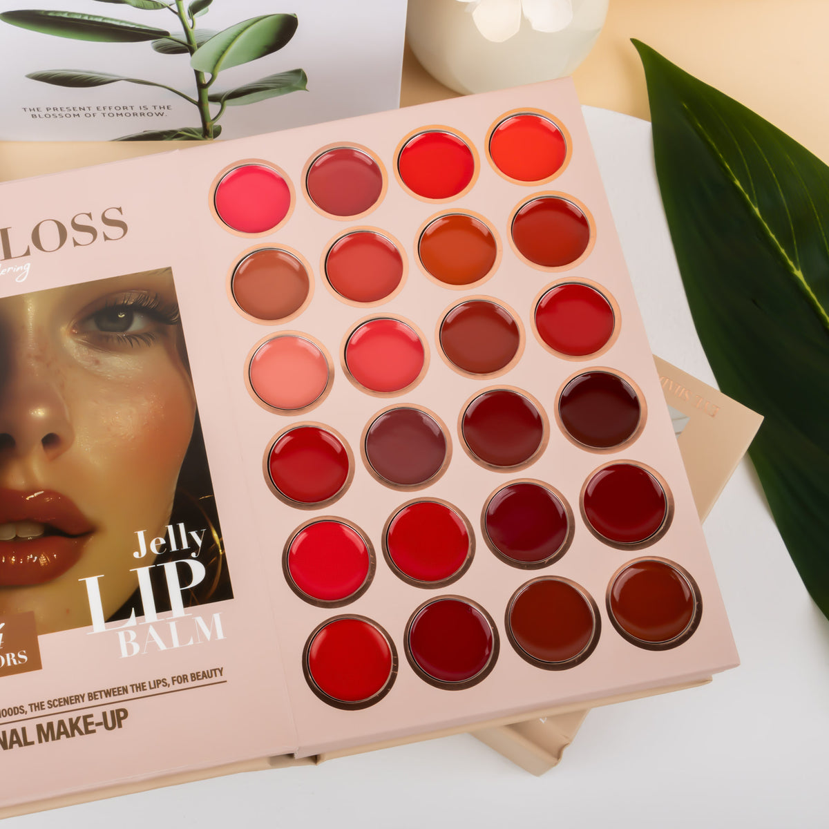 URATM 67-Color 5-Layer All-in-One Makeup Palette